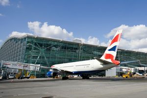 British Airways mulls partial Heathrow pull-out
