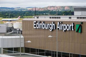 Vinci takes controlling stake in Edinburgh Airport